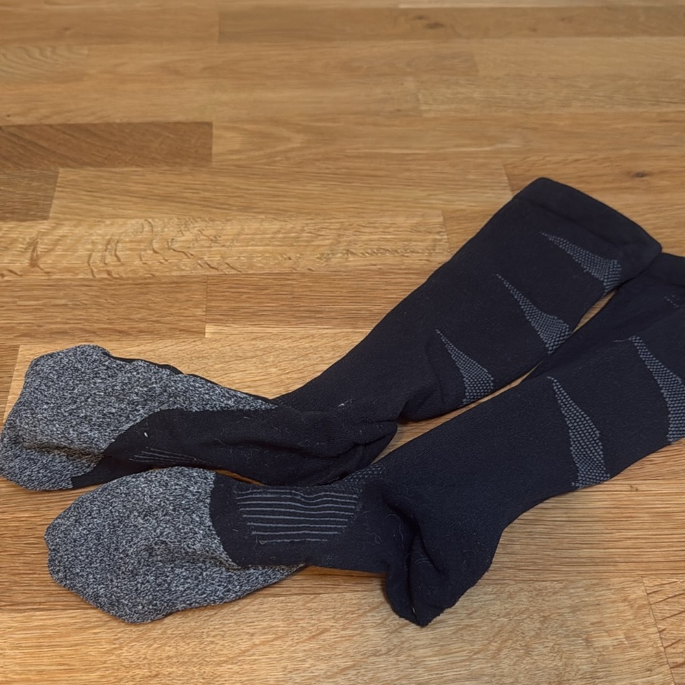 Feetures compression socks - Picture 3 of 4